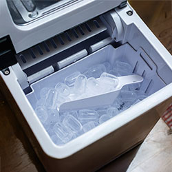 Freezers & Ice Makers