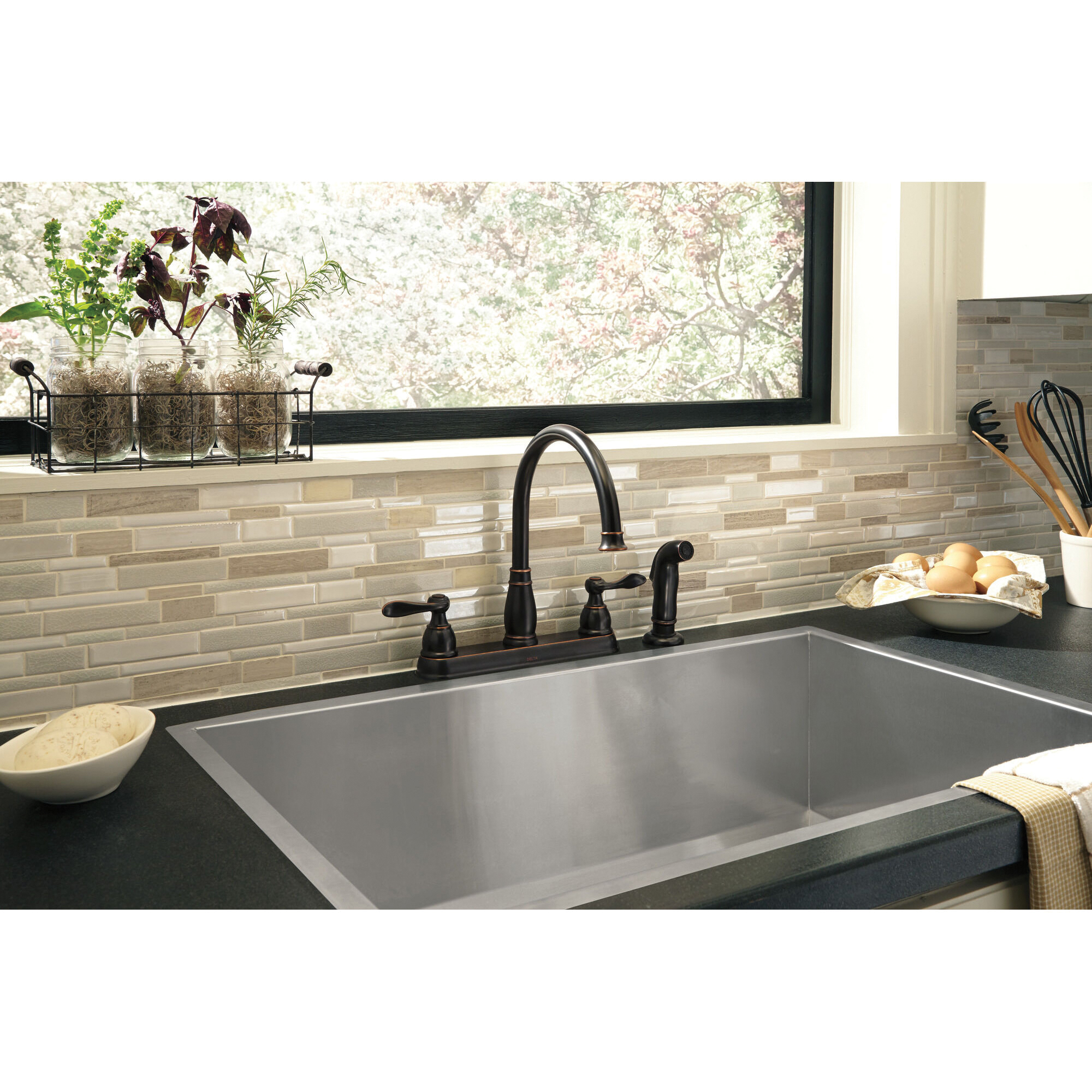 Delta Windemere Series 21996LF-OB Kitchen Faucet with Side Sprayer, 1.8 gpm, 2-Faucet Handle, 4-Faucet Hole, Plastic - 3