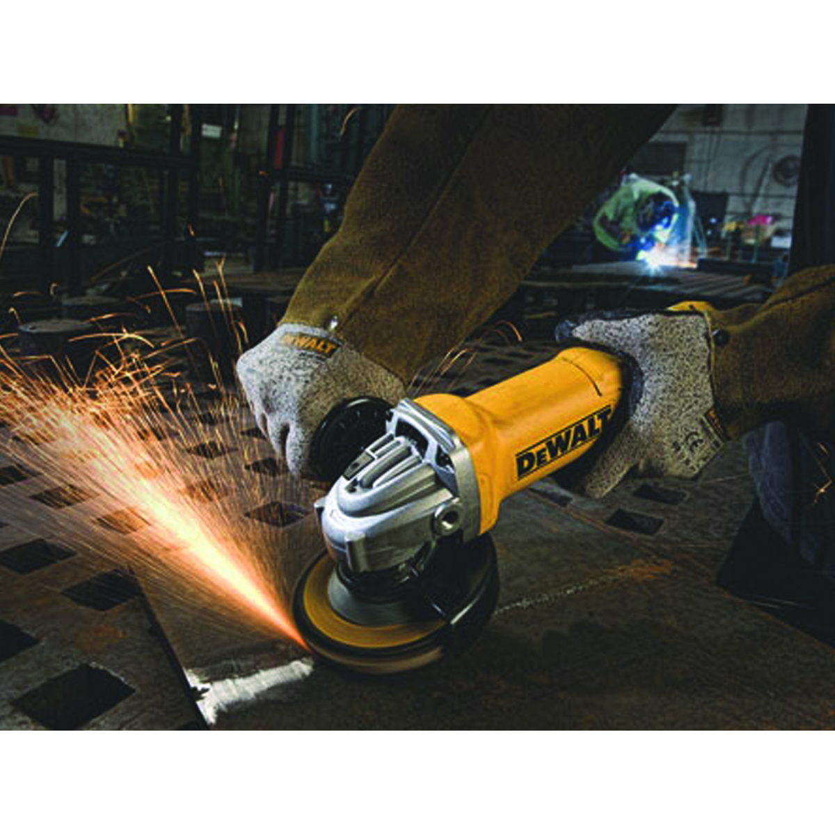 DeWALT DWE402 Small Angle Grinder, 11 A, 5/8-11 Spindle, 4-1/2 in Dia Wheel, 11,000 rpm Speed - 4