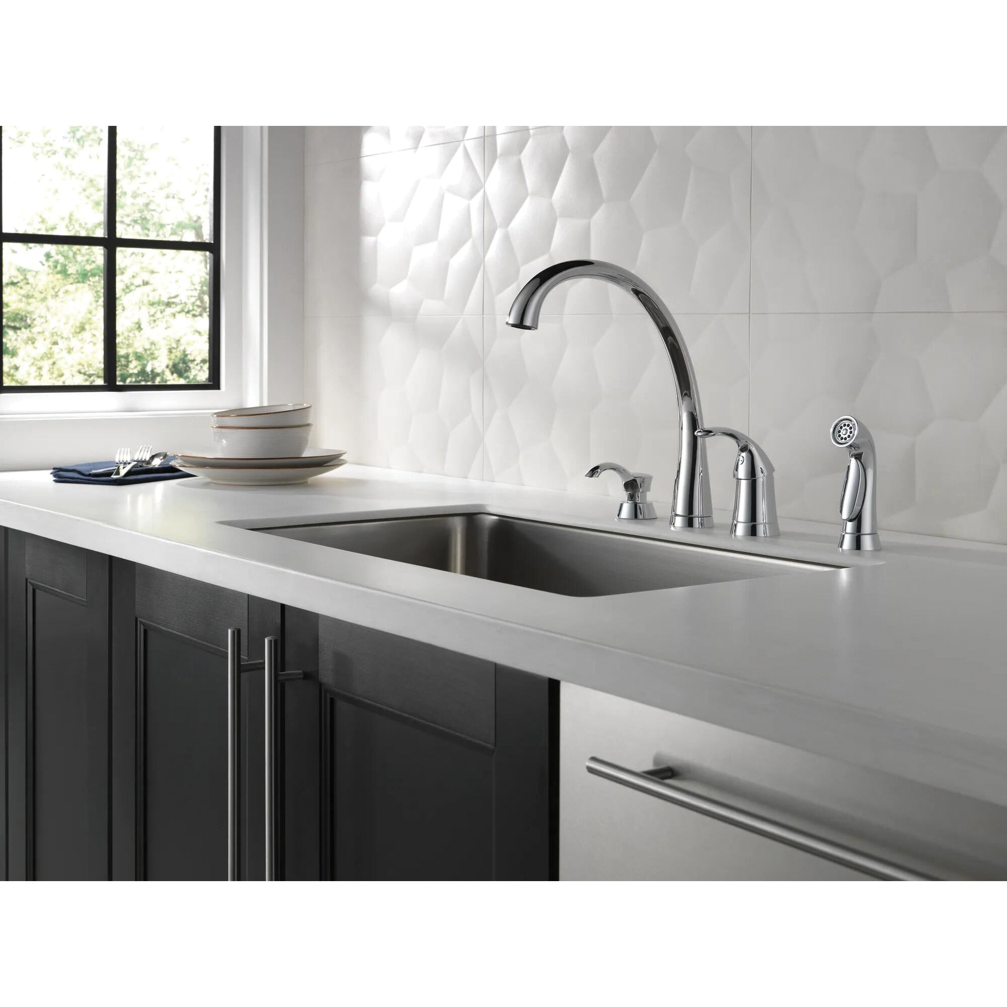 Delta Pilar Series 4380-DST Kitchen Faucet with Side Sprayer, 1.8 gpm, 1-Faucet Handle, 3-Faucet Hole, Brass, Yes - 3
