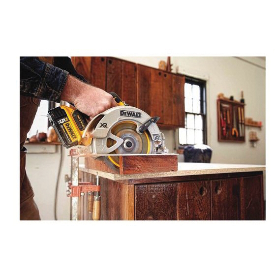 DEWALT DCS570B Circular Saw, Tool Only, 20 V, 5 Ah, 7-1/4 in Dia Blade, 57 deg Bevel, 2-9/16 in D Cutting