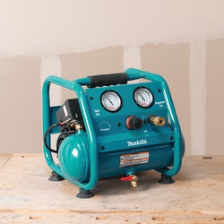 Makita AC001 Portable Electric Air Compressor, Tool Only, 1 gal Tank, 1/6 hp, 125 psi Pressure, 0.58 cfm Air - 2