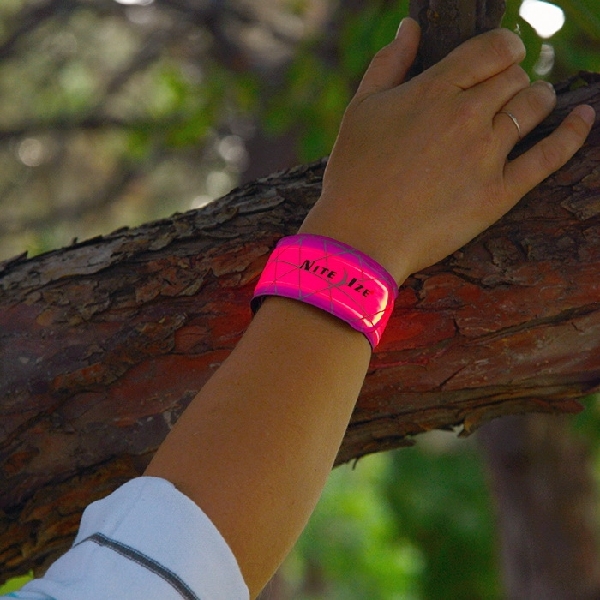 Nite Ize SlapLit Series SLP2-35-R3 LED Slap Wrap, 3 V Battery, Lithium Battery, LED Lamp, 100 hr Run Time, Neon Pink