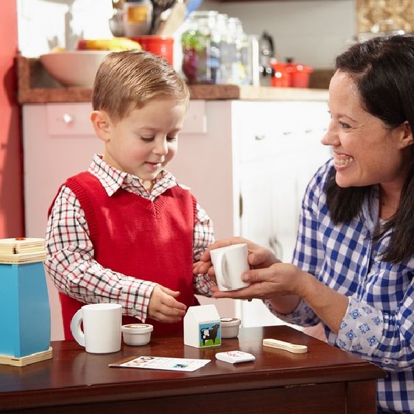 Melissa & Doug 9842 Brew and Serve Coffee Set, 3 to 6 years, Wood