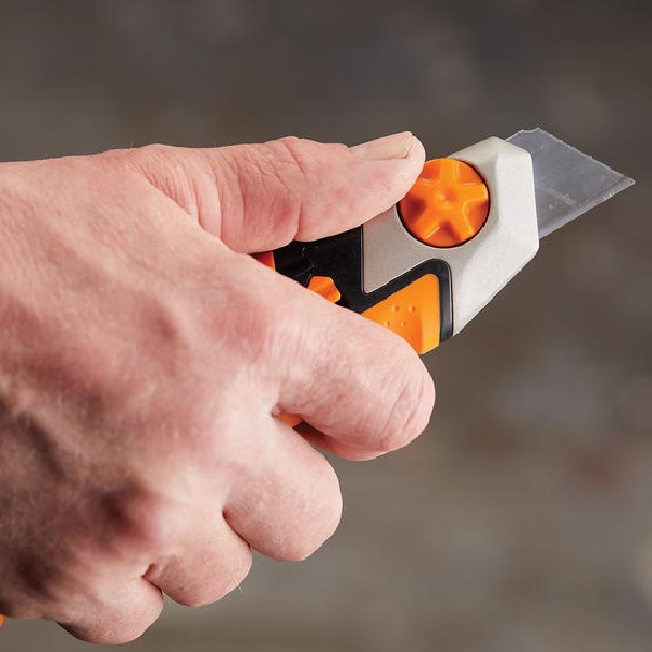 Fiskars 770220-1001 Utility Knife, 5-1/2 in L Blade, HCS Blade, 1-Blade, Comfort Grip Handle, Black/Orange Handle - 4