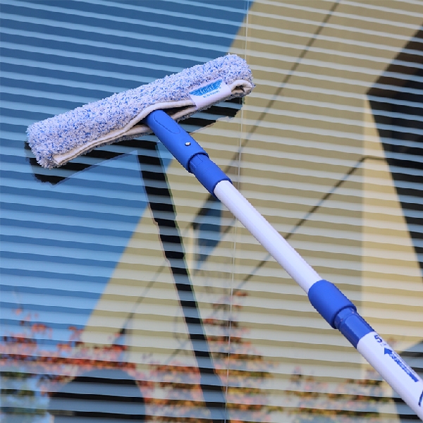 Ettore 50010 Mighty Window Washer, 10 in W Head, Microfiber Head, 6-1/2 in L, Blue