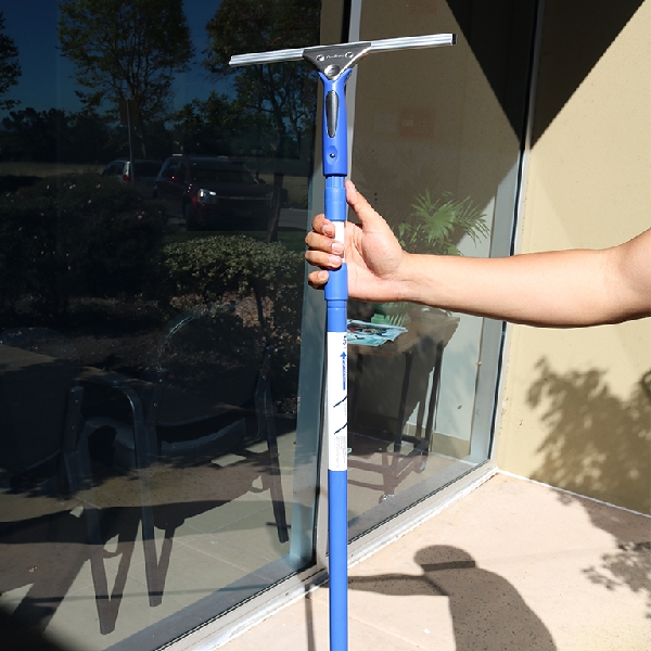 Ettore ProGrip Series 60018 Window Squeegee, 18 in Blade, Silicone Rubber Blade