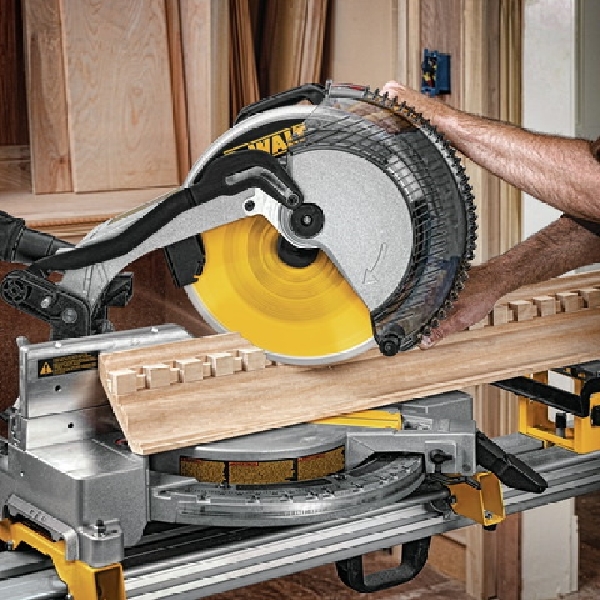 DEWALT DW3126 Circular Saw Blade, 12 in Dia, 1 in Arbor, 60-Teeth, Applicable Materials: Wood