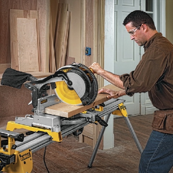 DEWALT DW3126 Circular Saw Blade, 12 in Dia, 1 in Arbor, 60-Teeth, Applicable Materials: Wood