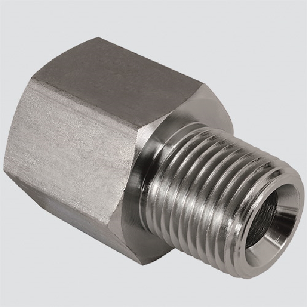 6404FF Series 39040709 Skid Steer Adapter, 3/4 x 1/2 in, Female O-Ring Boss x MPT, 5000 psi Pressure