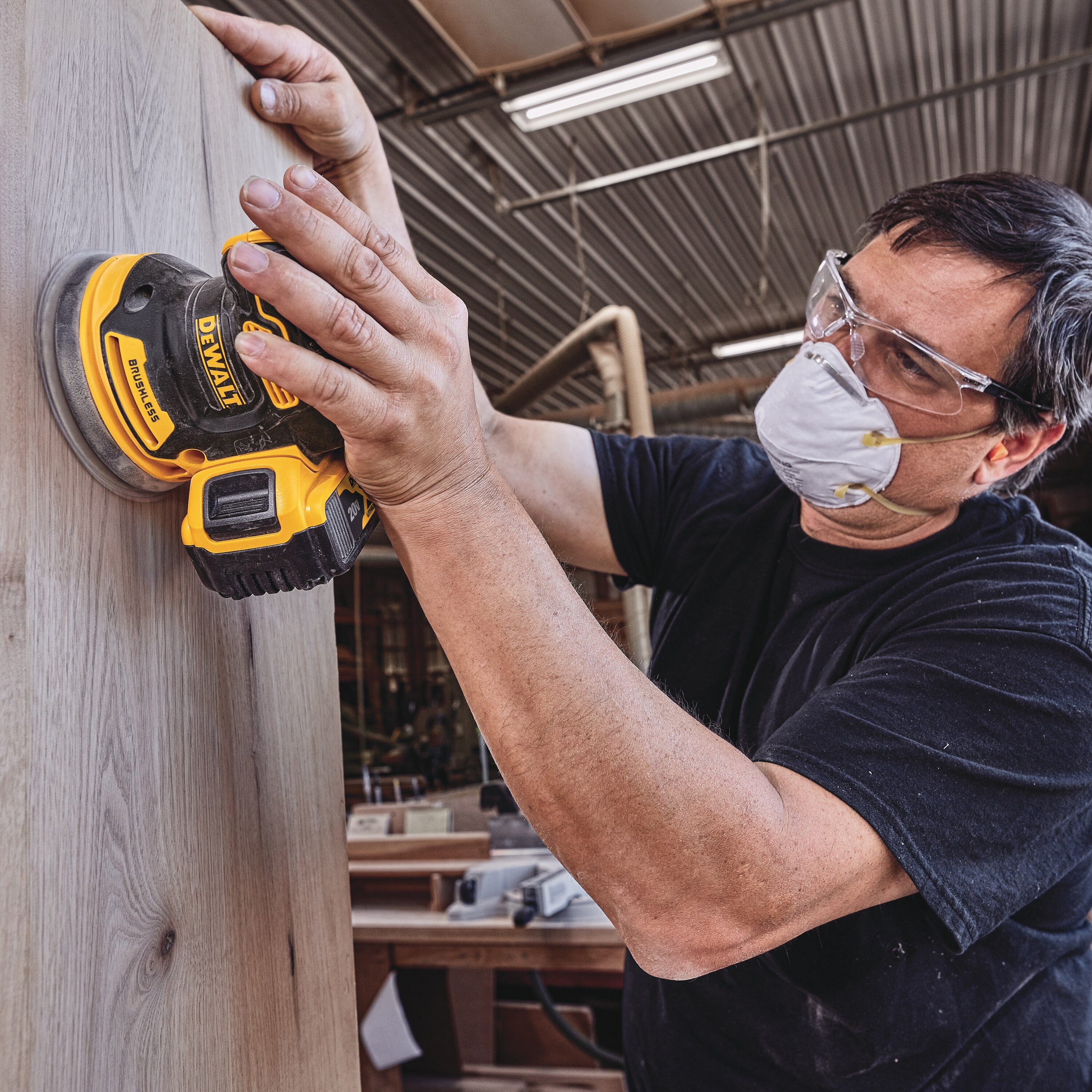 DeWALT XR DCW210B Random Orbit Sander Tool Only 20 V