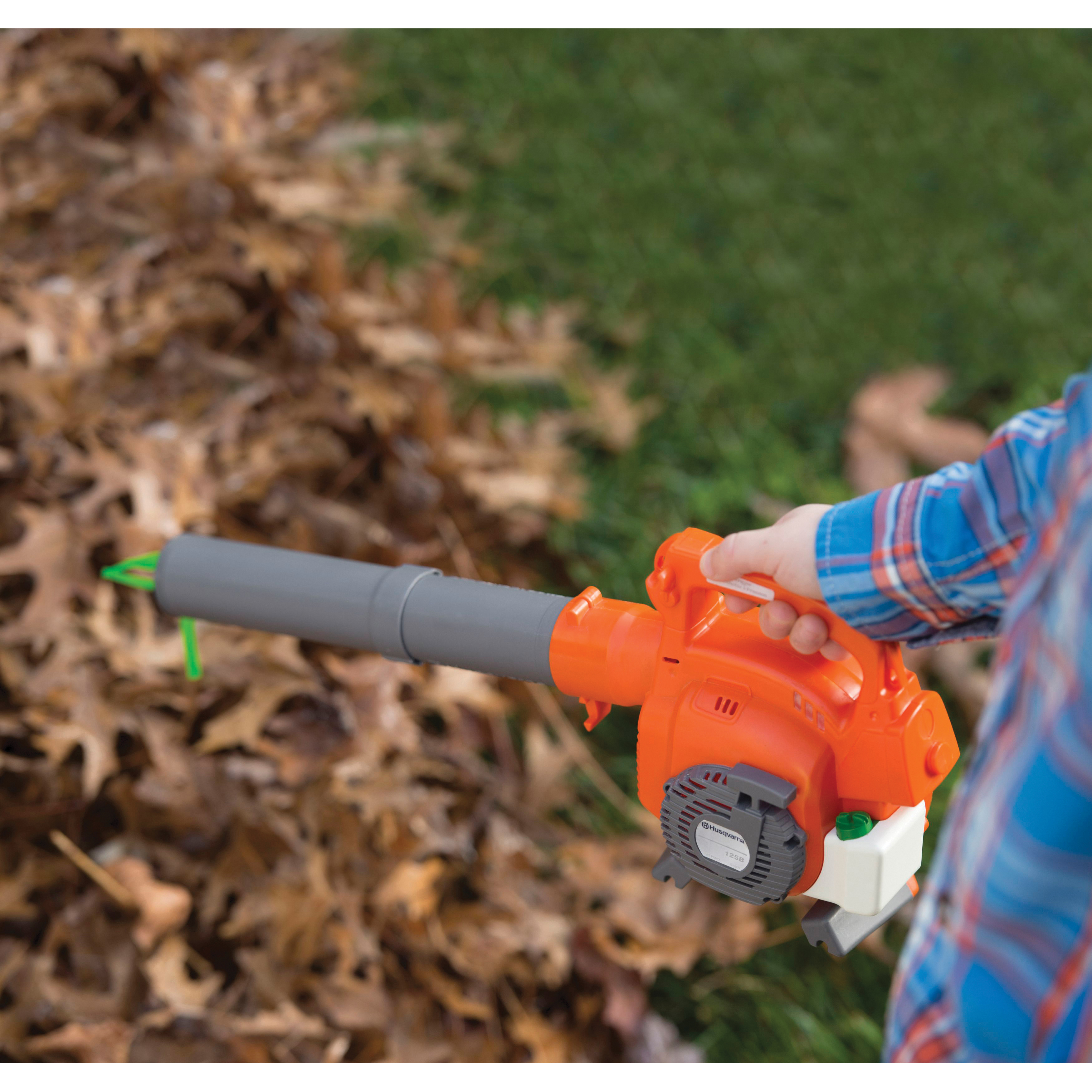 Husqvarna 589746401 Toy Leaf Blower, Leaf Blower, Plastic