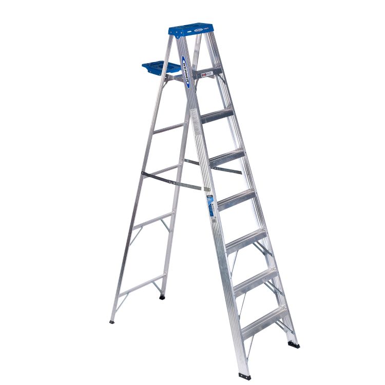 Store Werner 12ft Foldable ladder