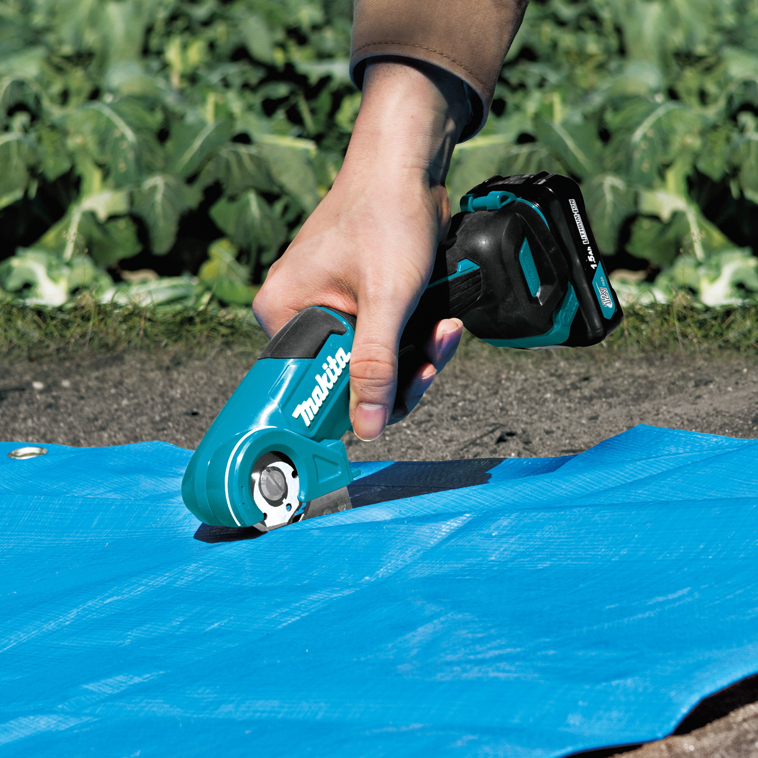 Cordless 12V CXT Multi-Cutter Kit, Makita, 2 Ah - 4
