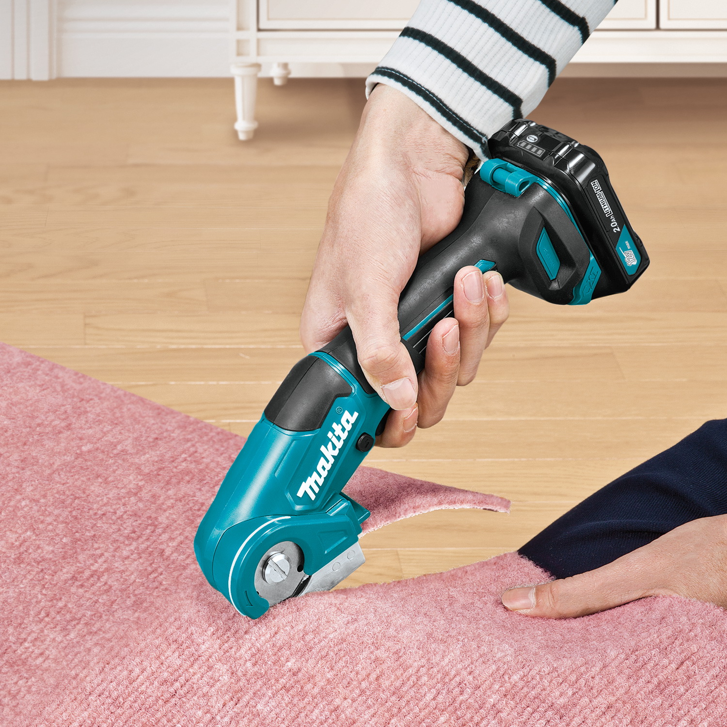 Cordless 12V CXT Multi-Cutter Kit, Makita, 2 Ah - 5