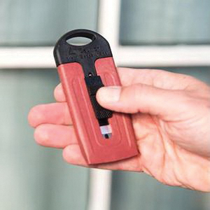 Overmold Series 13045 Safety Scraper, Retractable Blade, Ergonomic Handle