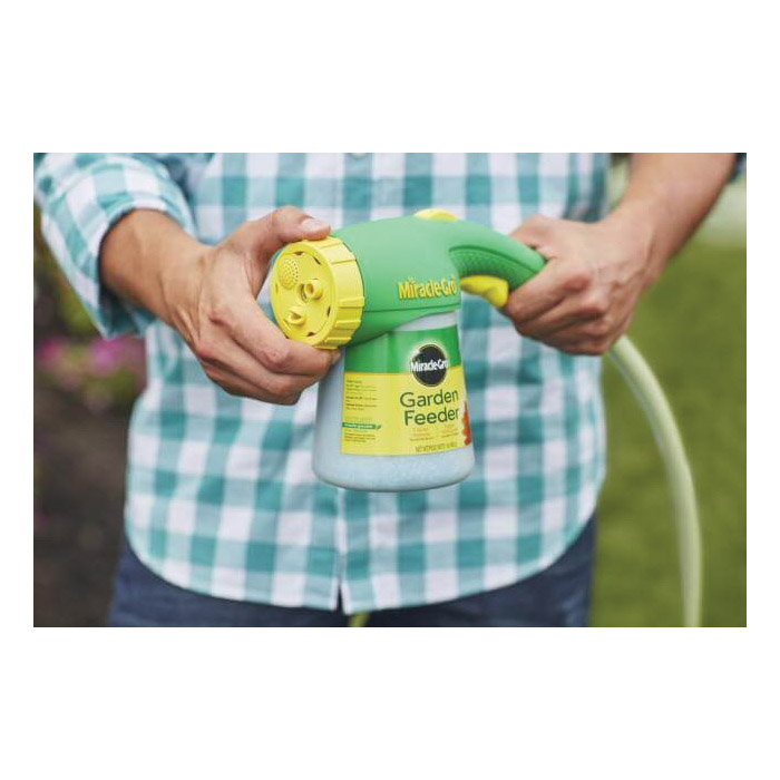 Miracle-Gro 1004101 Garden Feeder, Jet, Shower