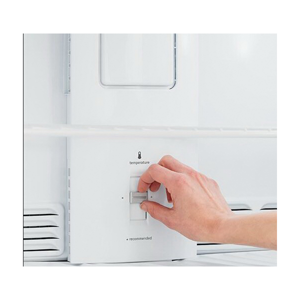 Frigidaire FFHT2021QB Top-Freezer Refrigerator, 20.3 cu-ft Overall, 15.3 cu-ft Refrigerator, 5.1 cu-ft Freezer - 3