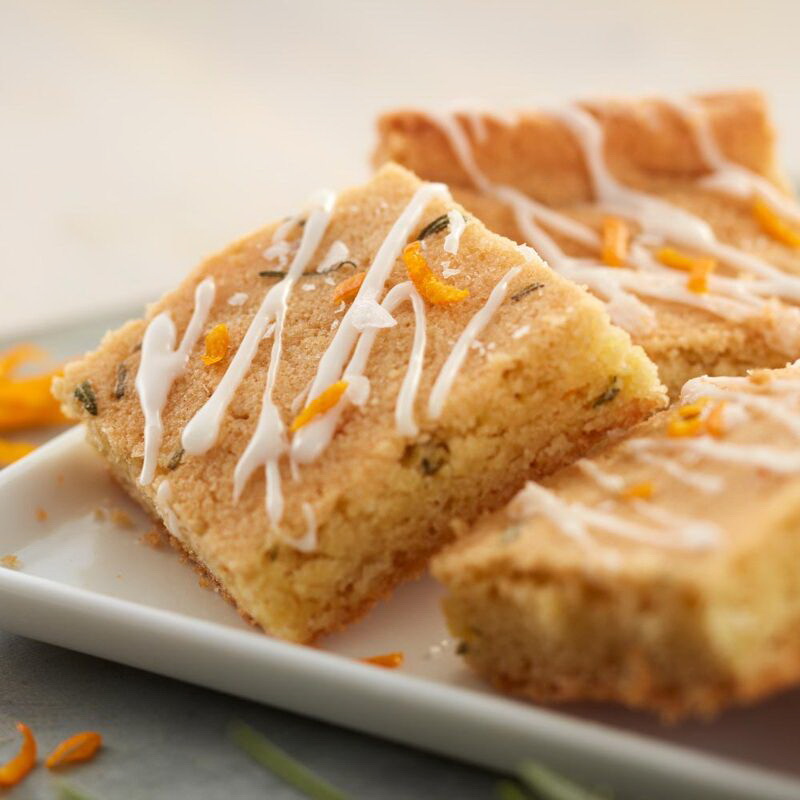 Wilton 2105-962 Cake Pan, Oblong, 13 in OAL, Plastic/Steel, Non-Stick: Yes, Dishwasher Safe: Yes