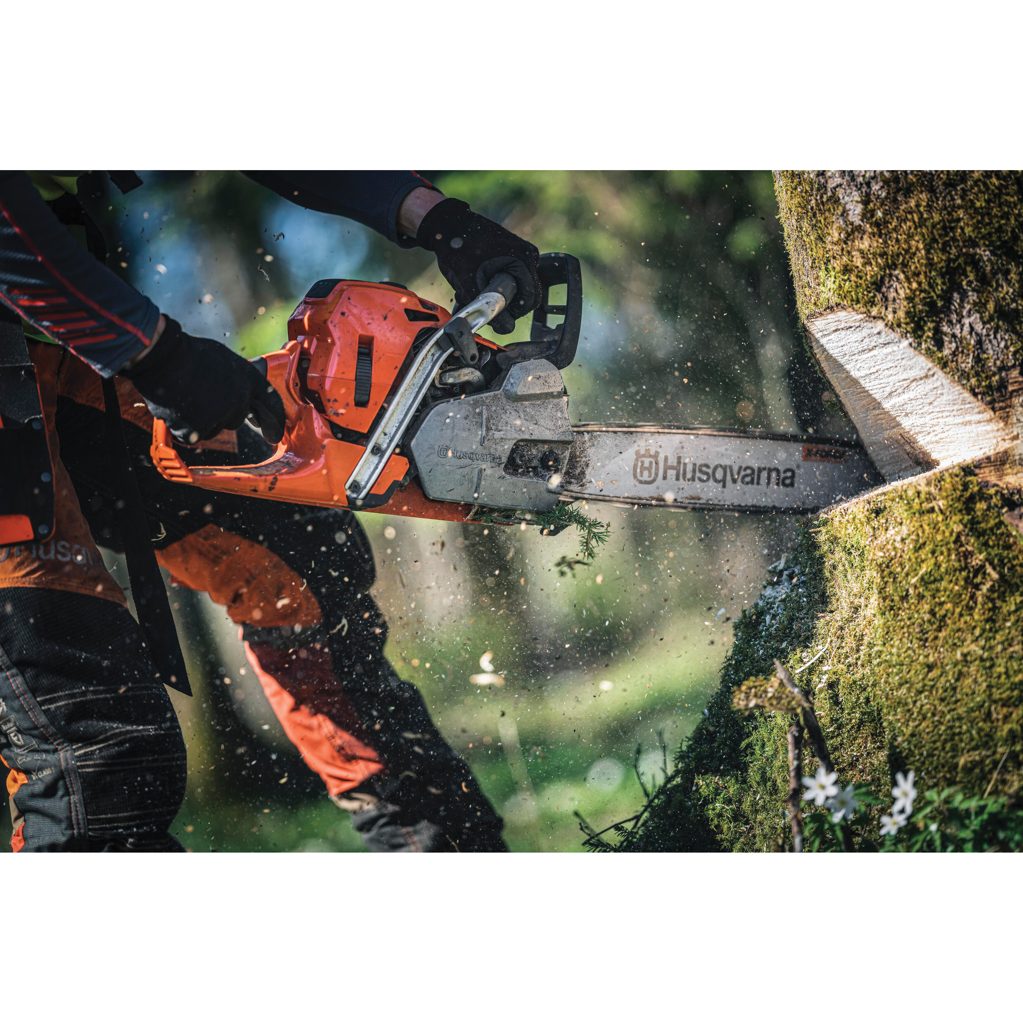 572 XP Gas Chainsaw, Husqvarna, 70.6 cc, 2-Cycle, 28 in L Bar/Chain - 3