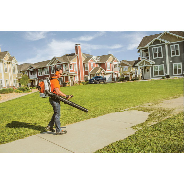Stihl BR 700 X Backpack Blower, 64.8 cc Engine Displacement, 4-Mix Engine, 901 cfm Air, Gray/Orange - 2