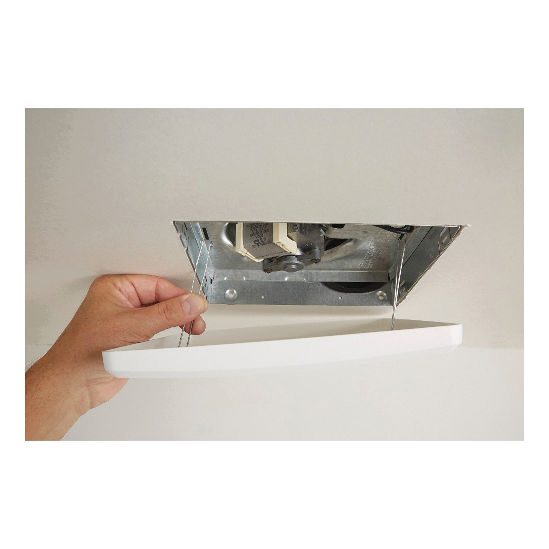 Broan FGR101 Bathroom Exhaust Fan Grille, 9-1/2 in L, 9-1/4 in W, Polypropylene, White