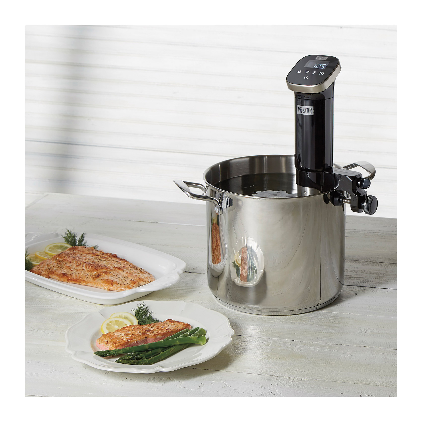 Weston 20 qt. Black Stainless Steel Programmable Sous Vide Immersion Cooker - 2