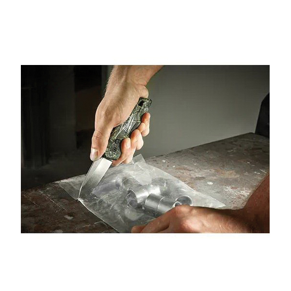 Milwaukee FASTBACK Series 48-22-1524 Folding Utility Knife, 2.95 in L Blade, 0.12 in W Blade, Stainless Steel Blade - 4