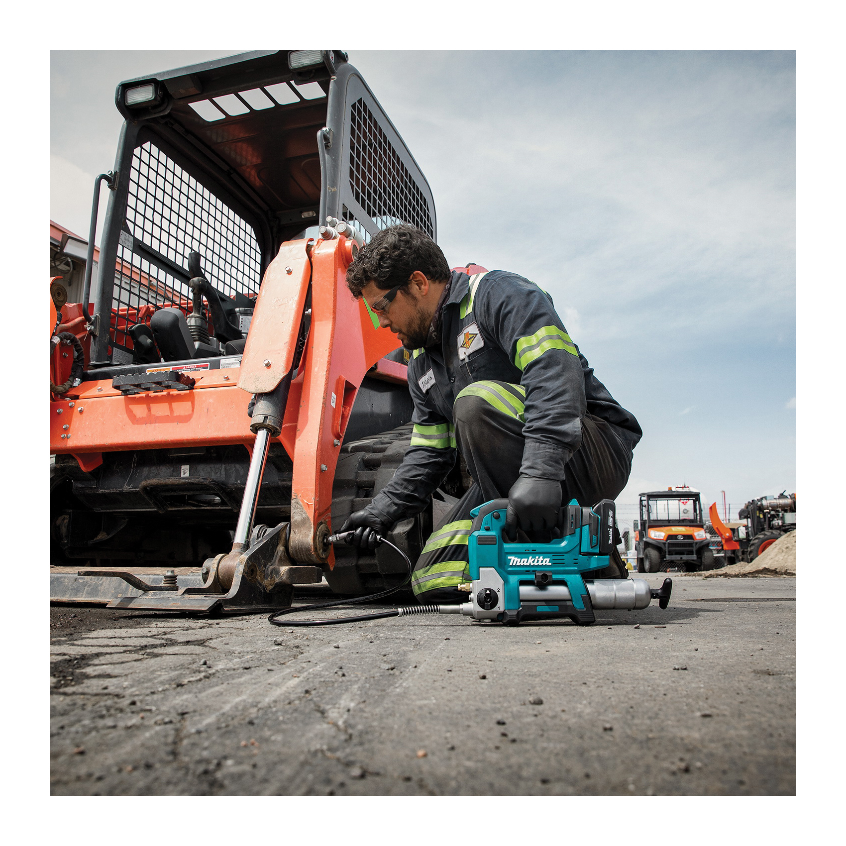 Makita LXT XPG01SR1 Cordless Grease Gun Kit, Battery Included, 18 V, 2 Ah, 10,000 psi Operating, 2 -Speed - 5