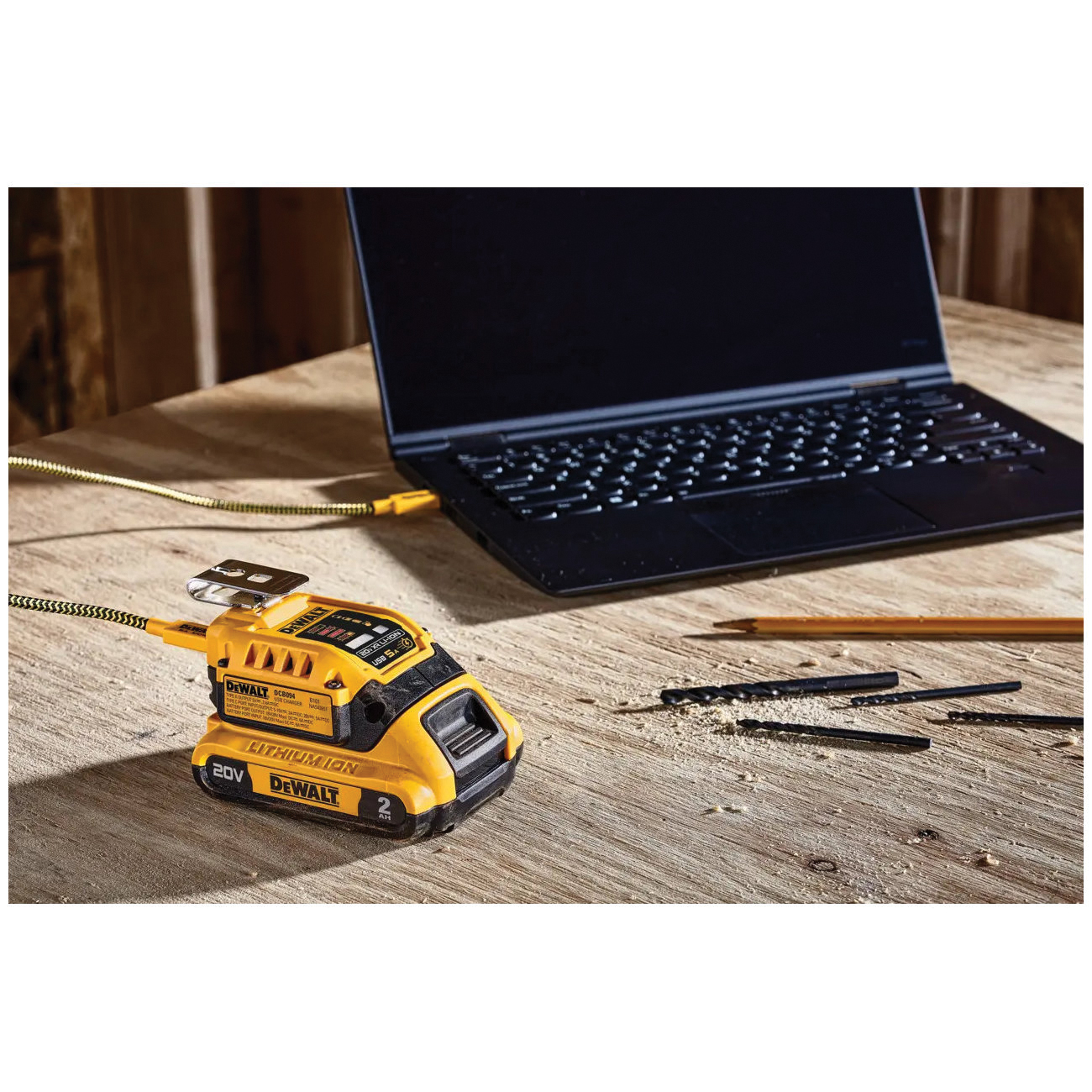 DEWALT 20V MAX/FLEXVOLT DCB094K USB Charging Kit, 20 V, Battery Included: No - 3