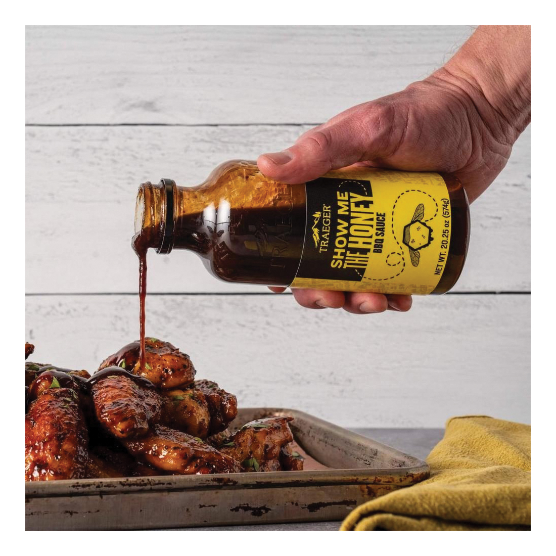 Traeger SAU050 Show Me The Honey BBQ Sauce, Savory, Sweet, 20.25 oz Bottle
