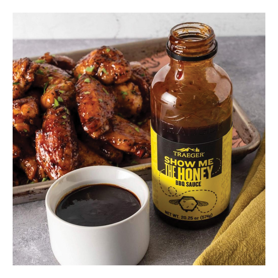 Traeger SAU050 Show Me The Honey BBQ Sauce, Savory, Sweet, 20.25 oz Bottle