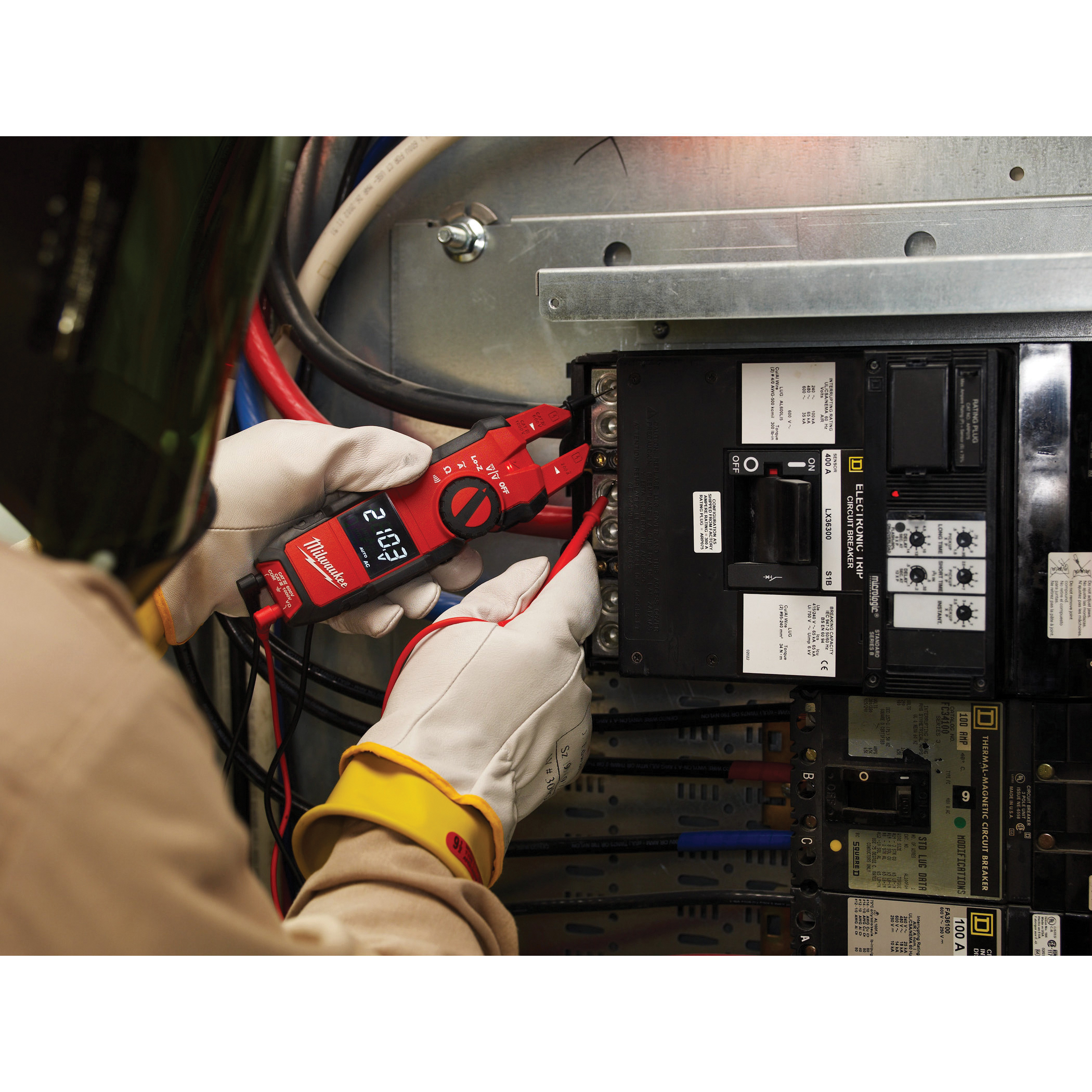 Fork Meter, Milwaukee, 1000 VAC/DC, 200 A AC, LCD Display, Functions: AC Current, AC/DC Voltage, Resistance - 3