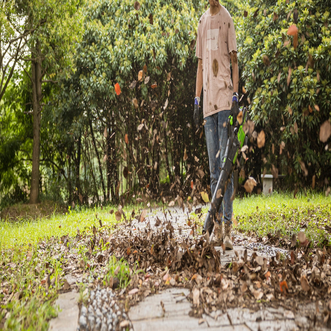 1324902VT String Trimmer and Leaf Blower Combo,