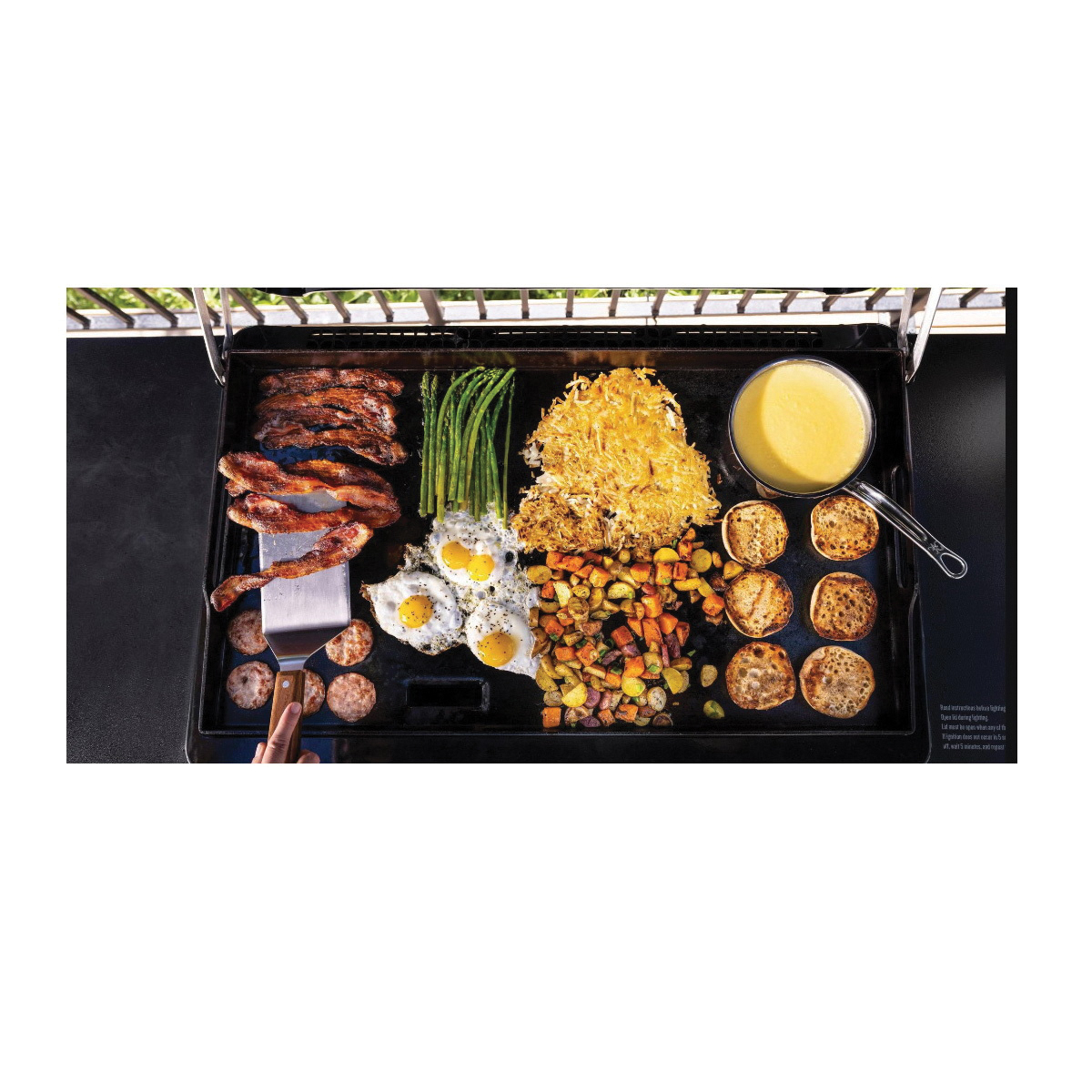 Traeger Flatrock Series 1DFL42LLA Flat Top Grill, Liquid Propane, 3-Burner, 594 sq-in Primary Cooking Surface, Black - 2