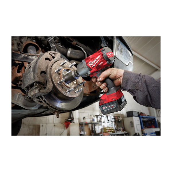 Milwaukee M18 FUEL 2767-22R Series Impact Wrench Kit, Battery Included, 18 V, 1/2 in Drive, Square Drive