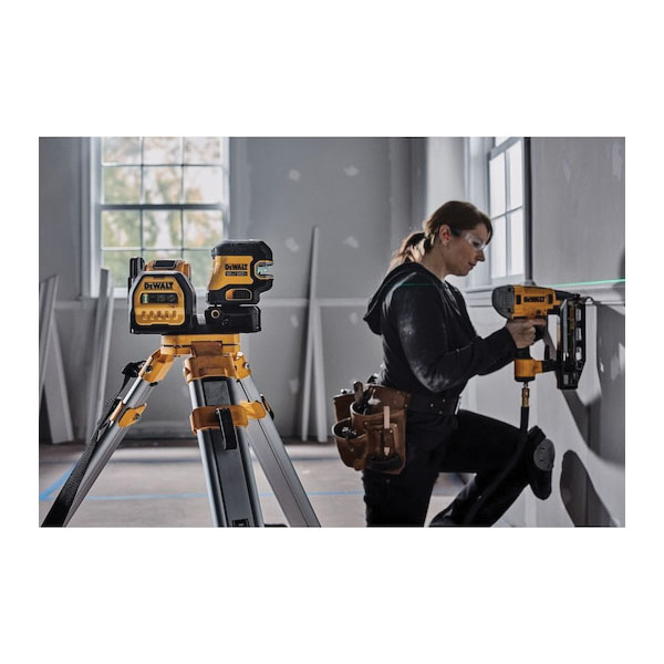 DEWALT DCLE34520G Spot Laser, 330 ft, 1/8 in Accuracy, 2-Beam, 5-Dot, Green Laser - 2