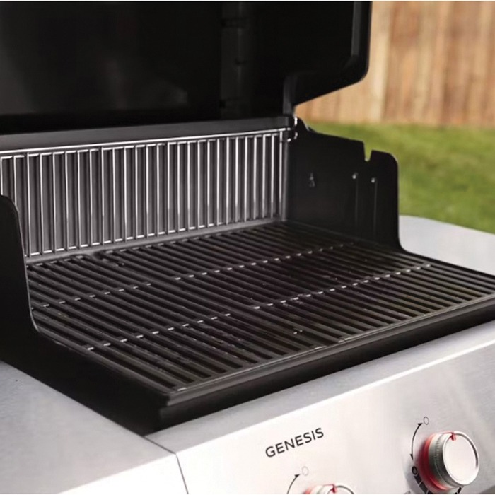 Weber 1500010 Gas Grill, 39,000 Btu, Liquid Propane, 3-Burner, 513 sq-in Primary Cooking Surface, Black - 4