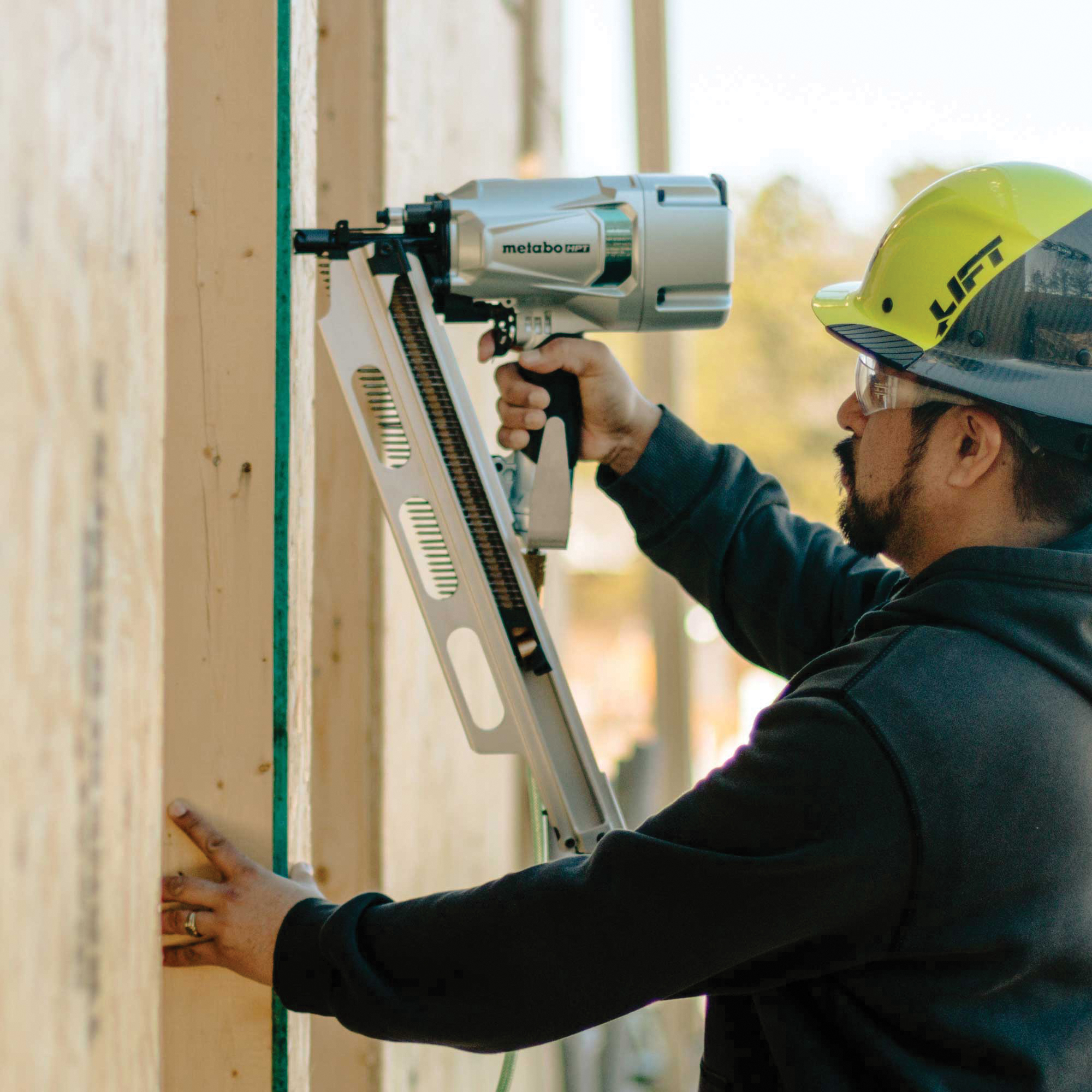 Metabo HPT NR83A5Y Framing Nailer with Magazine, 50 to 70 Magazine, 21 deg Collation, 2 to 3-1/4 in L Fastener - 2