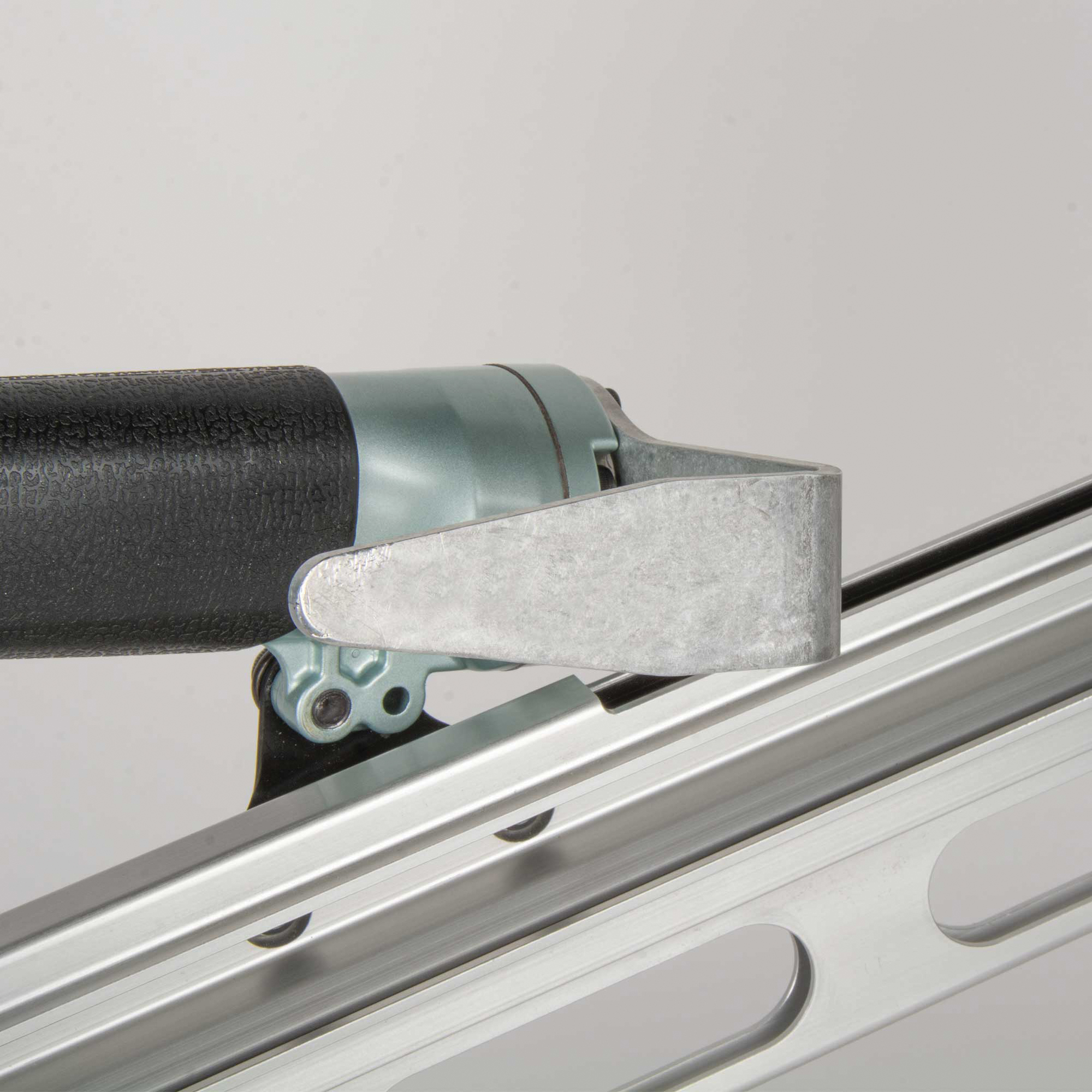 Metabo HPT NR83A5Y Framing Nailer with Magazine, 50 to 70 Magazine, 21 deg Collation, 2 to 3-1/4 in L Fastener - 5