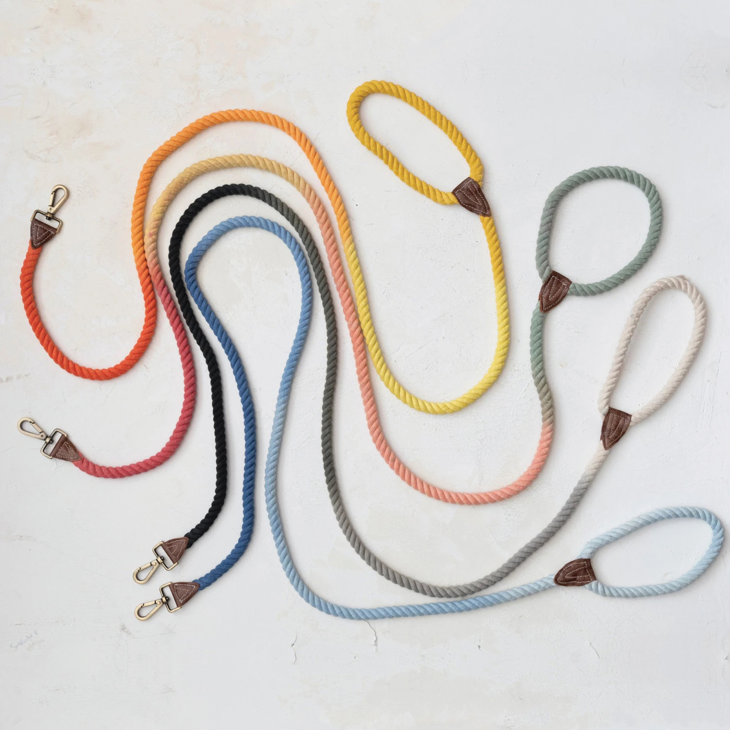 Creative Co-Op Bits and Bobs Series DF7507A Dog Leash With Clasp, 60 in L, Cotton/Leather, Multi-Color - 4