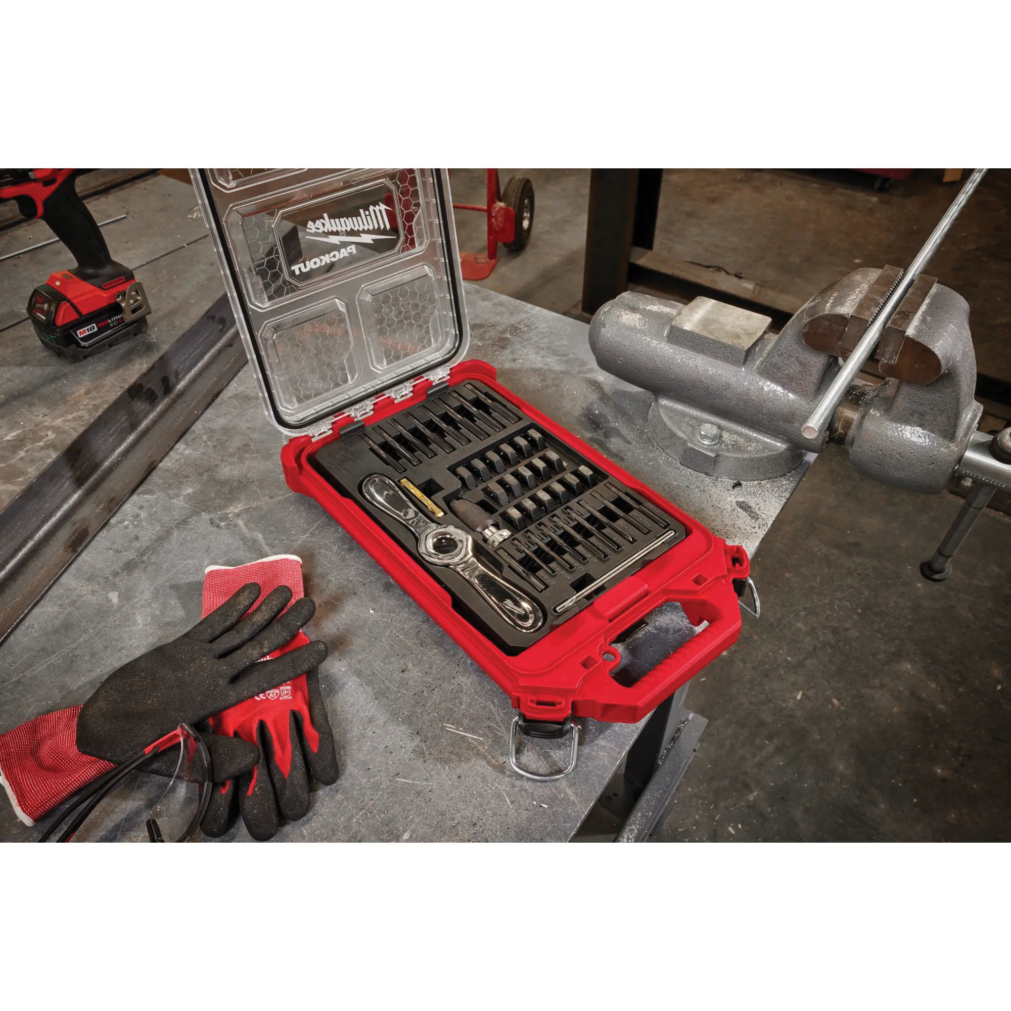 Milwaukee 49-22-5603 Tap and Die Set, 38-Piece, Metal, Black Oxide - 4