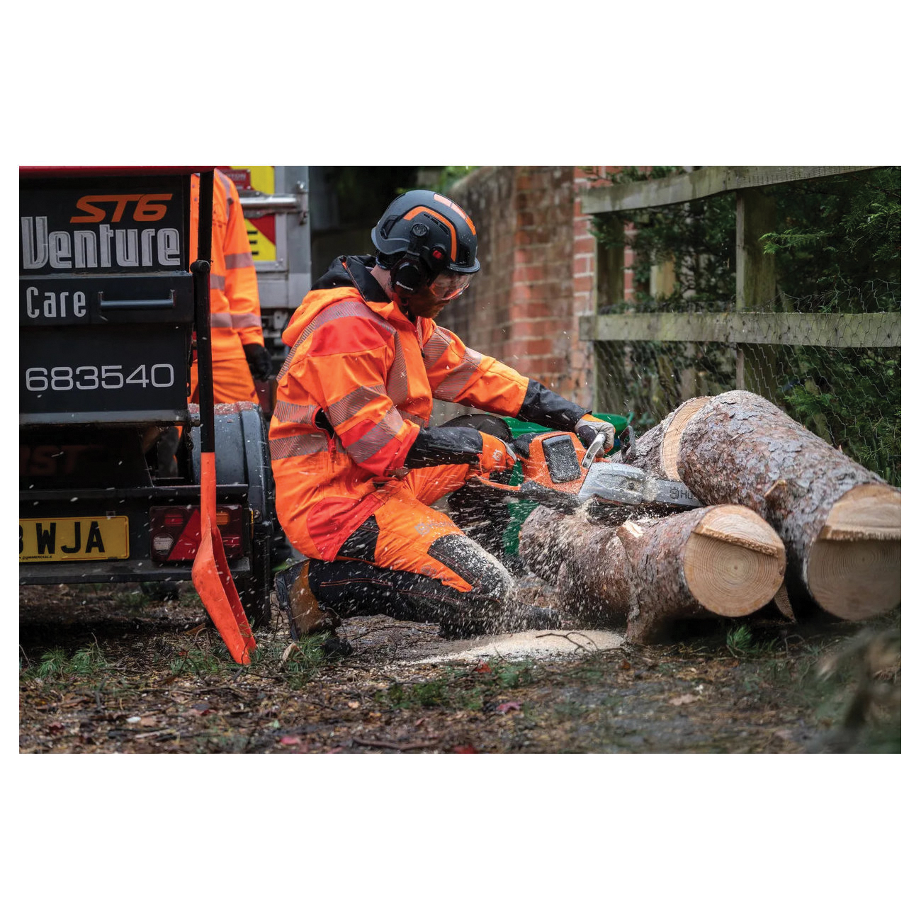 Husqvarna X-CUT 597 46 95-62 Chainsaw Chain, Semi-Chisel Chain, 18 in L Bar, 0.05 in Gauge, 3/8 in TPI/Pitch, 62-Link - 3
