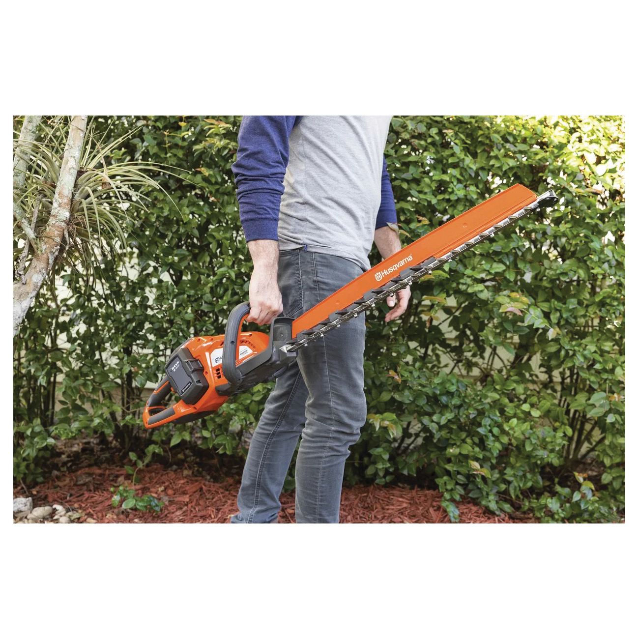 Husqvarna 970 59 26-02 Hedge Trimmer, Battery Included, 4 Ah, 42 V, Lithium-Ion, 1 in Cutting Capacity