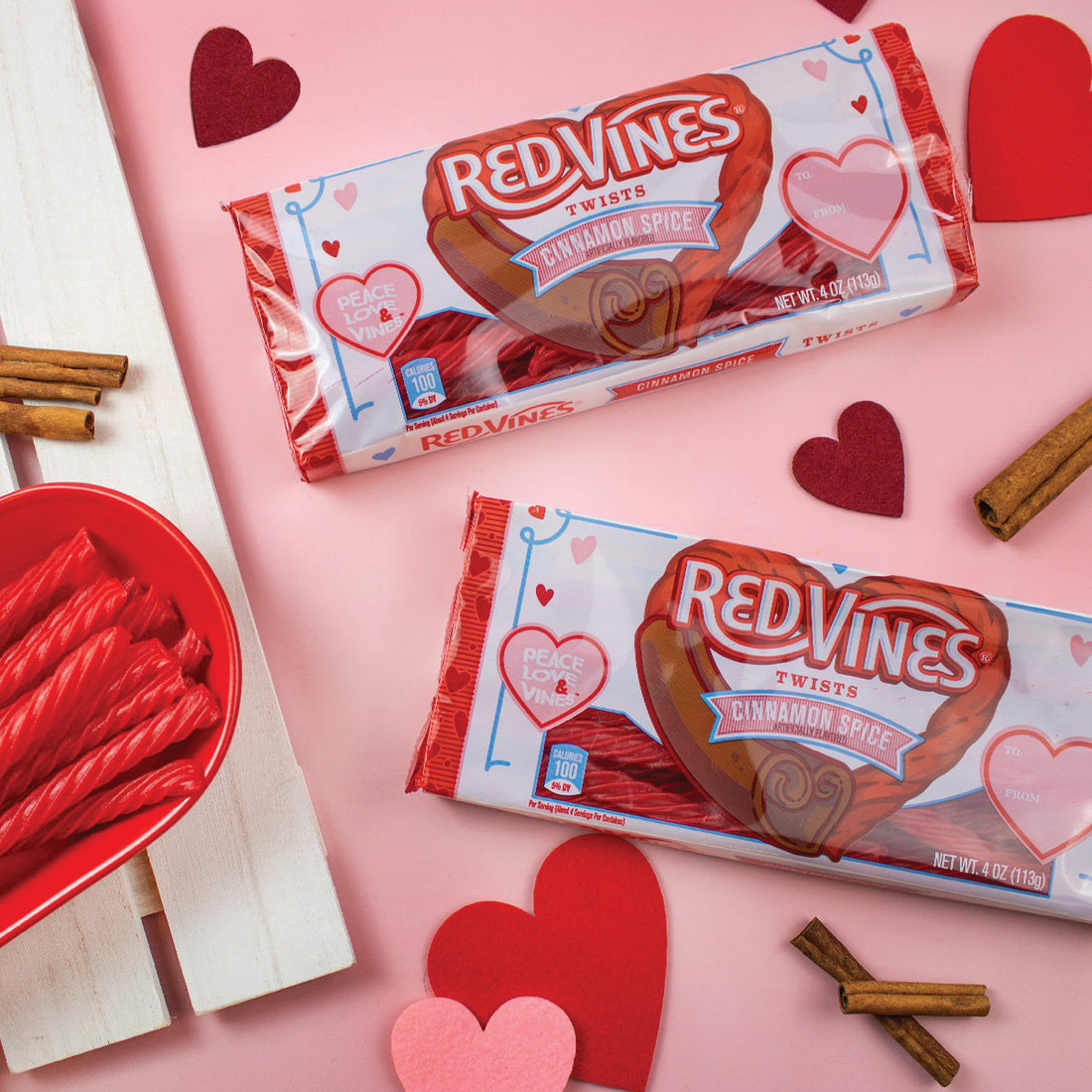 Red Vines 0601355 Red Vine Spice Twist, Cinnamon, 4 oz, Tray - 3