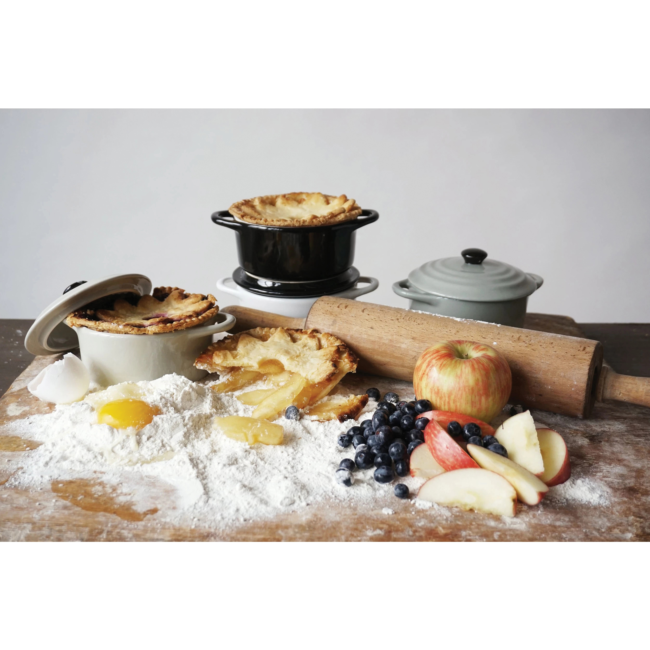 Creative Co-Op Backyard Farmer Series DA2323A Mini Baker, 1 Cup, 5 in Dia, Stoneware - 5