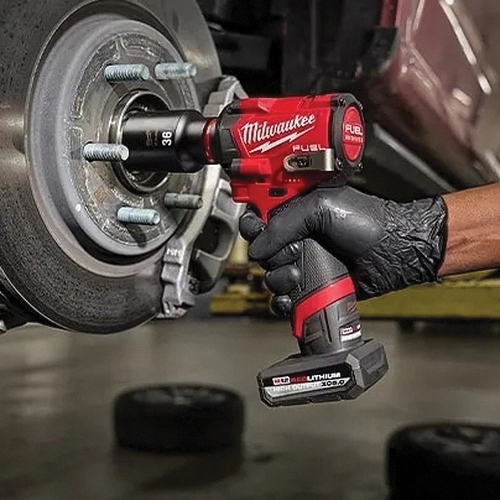 Milwaukee M12 FUEL Series 2563-20 Stubby Impact Wrench, Tool Only, 12 V, 1/2 in Drive, 3300 ipm, 3000 rpm Speed - 2