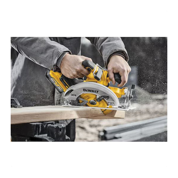 DEWALT DWA261224 Circular Saw Blade, 6-1/2 in Dia, 5/8 in Arbor, 24-Teeth, Tungsten Carbide Cutting Edge