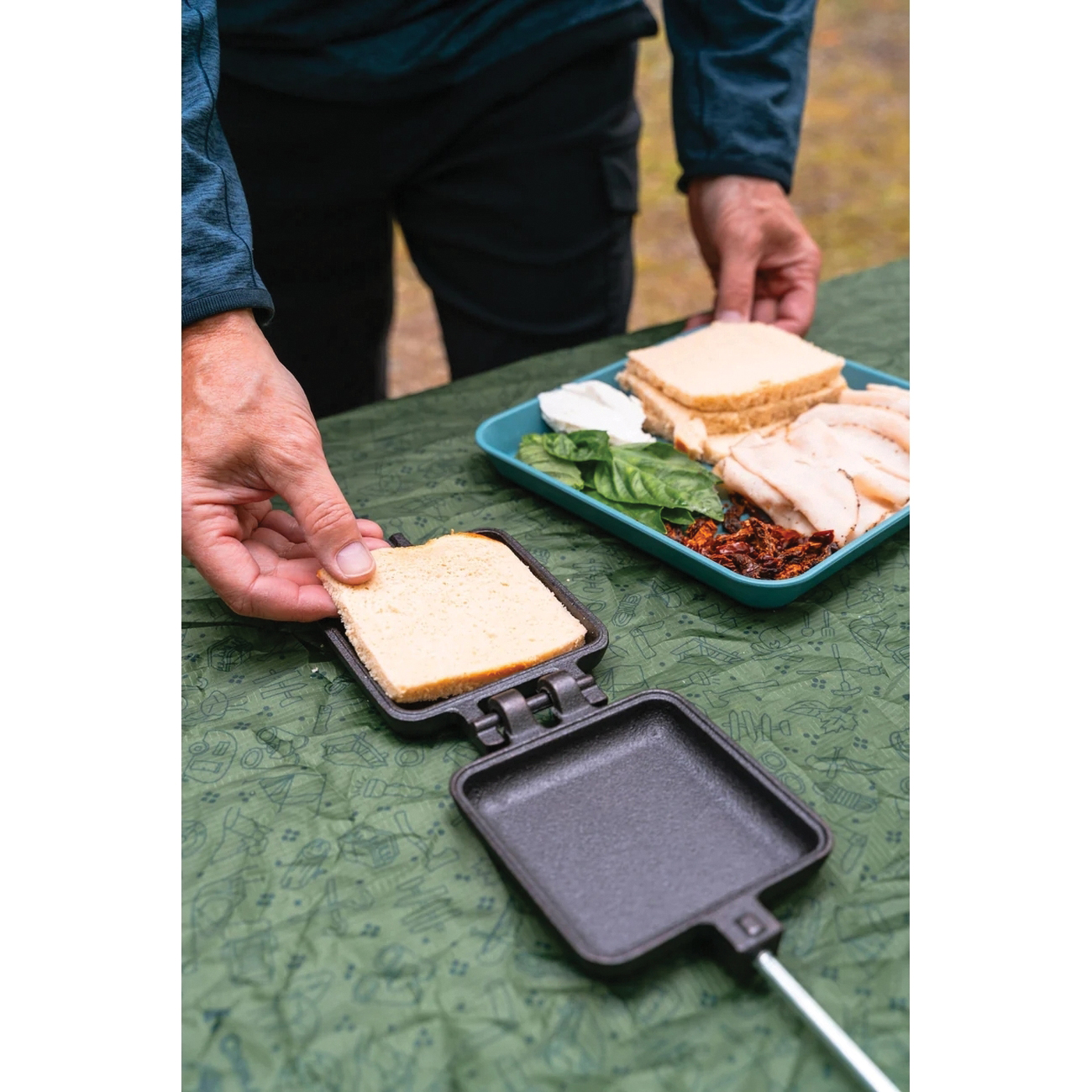 Coghlan's 2543 Camp Cooker, Cast Iron - 5