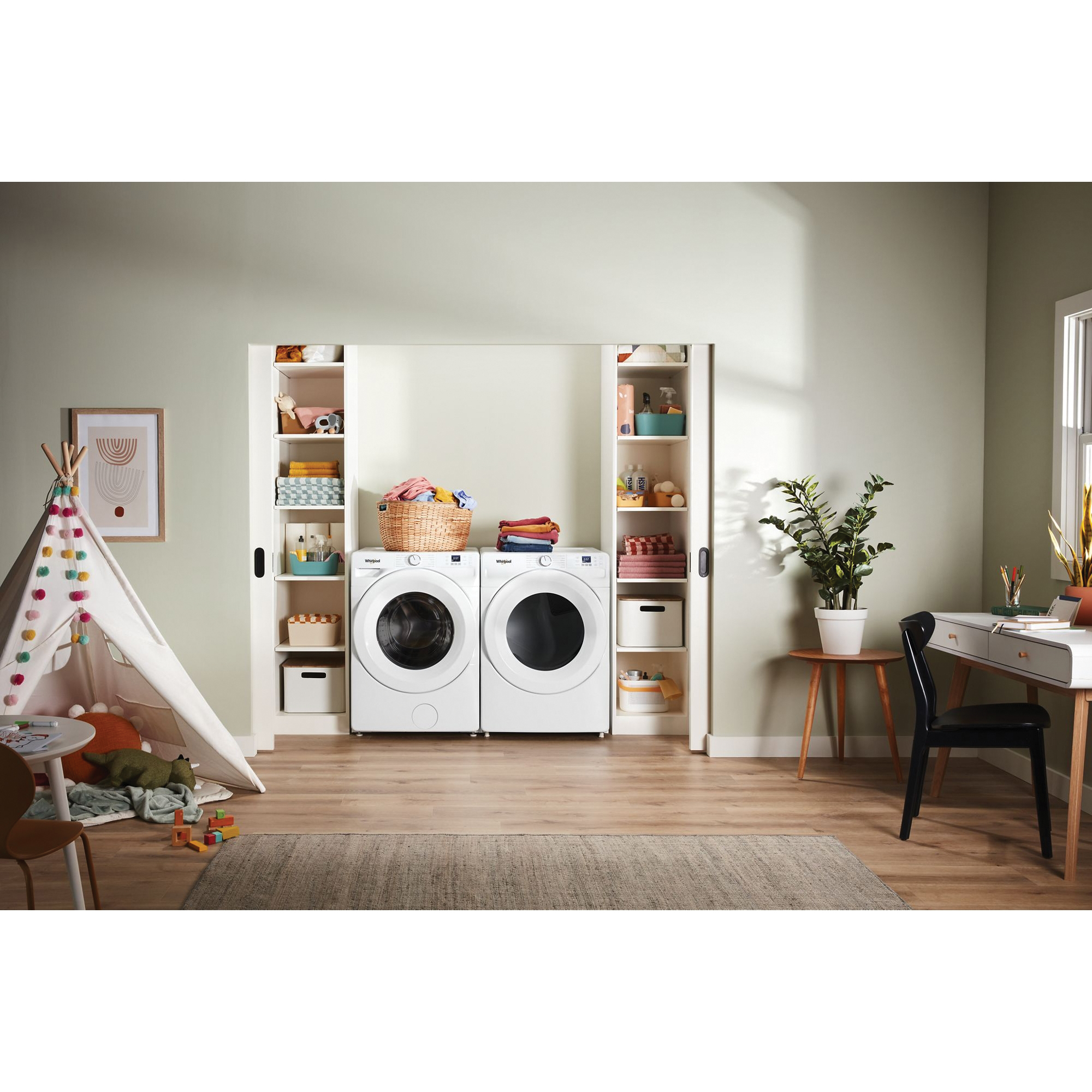 Whirlpool WFW4720RW Front Load Washer, 4.5 cu-ft, 120 VAC, Button, Dial Control, Stainless Steel, White